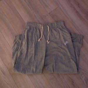 women’s nike sweatpants
